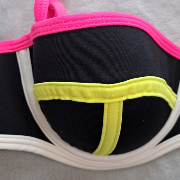 NWT Womens Body Blast Swim Bra Black Pink Green Neon Beachy Summer Small - Picture 3 of 12